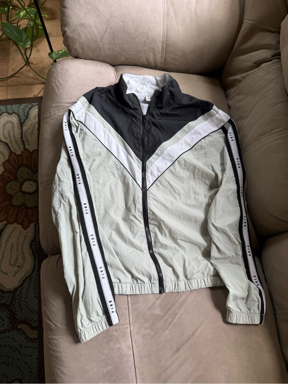PINK Victoria's Secret Windbreaker XS